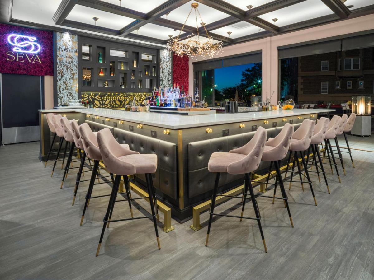 Voco Niagara Falls - The Cadence By Ihg Kültér fotó The bar at NOVA